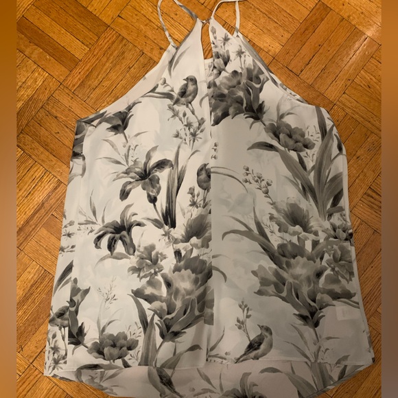 LOFT sleeveless blouse. Size XS. Printed - Picture 2 of 3